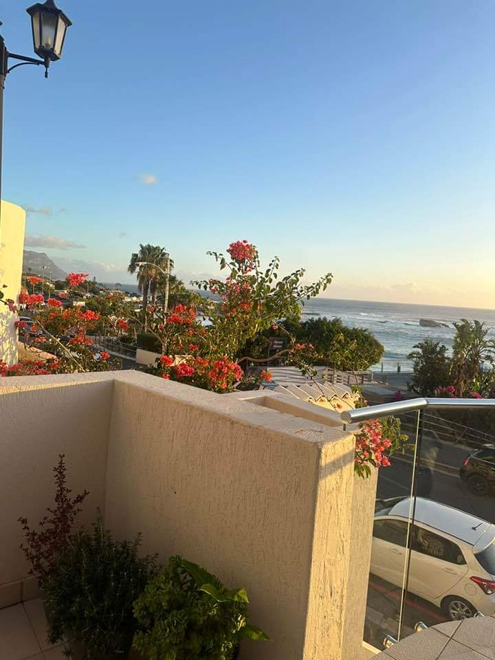 To Let 2 Bedroom Property for Rent in Clifton Western Cape